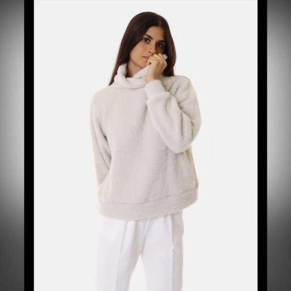 Sweaters - Jones New York Off White Fluffy Fleece Teddy Bear Cowl Neck Sweater